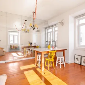 Altido Chic 2br Apt In Bairro Alto, 2mins To São Pedro De Alcântara Viewpoint Lisboa